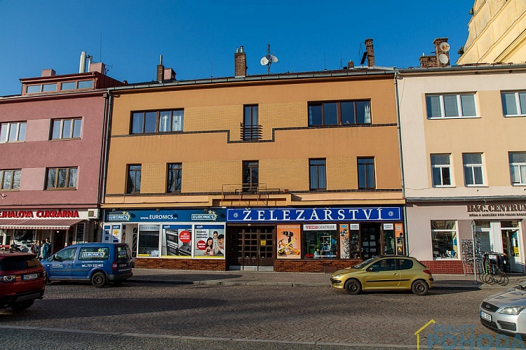 Pronájem obchodního prostoru v centru Vysokého Mýta, Nám. Přemysla Otakara