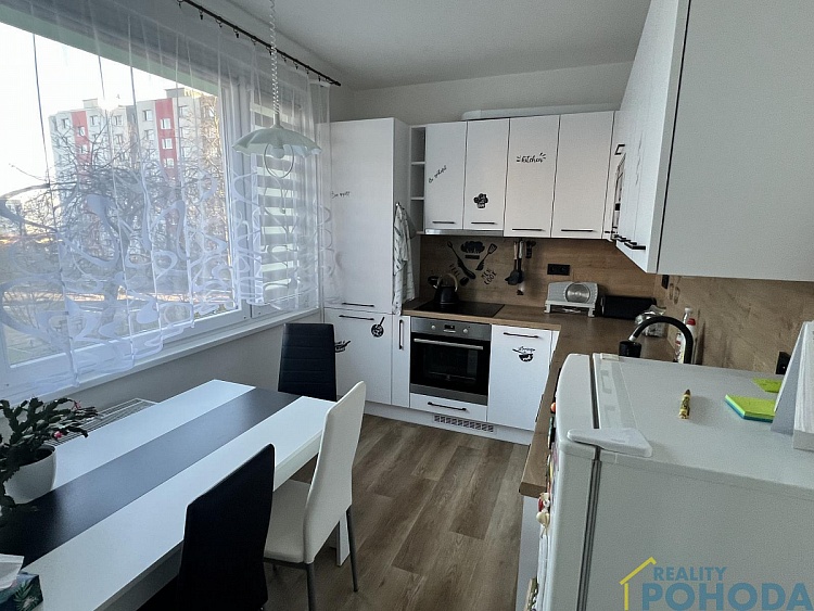 Pronájem velkého bytu 2+1, 63 m2, lodžie, Větrná Vysoké Mýto