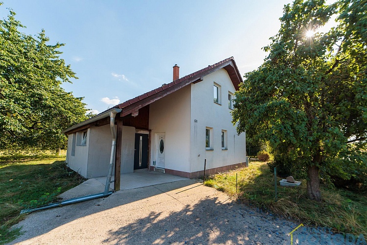 Prodej rodinného domu se zahradou 1 820 m2 v Řepníkách