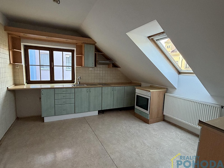 Pronájem zděného bytu 2+1, 64 m2, Gen. Závady, Vysoké Mýto