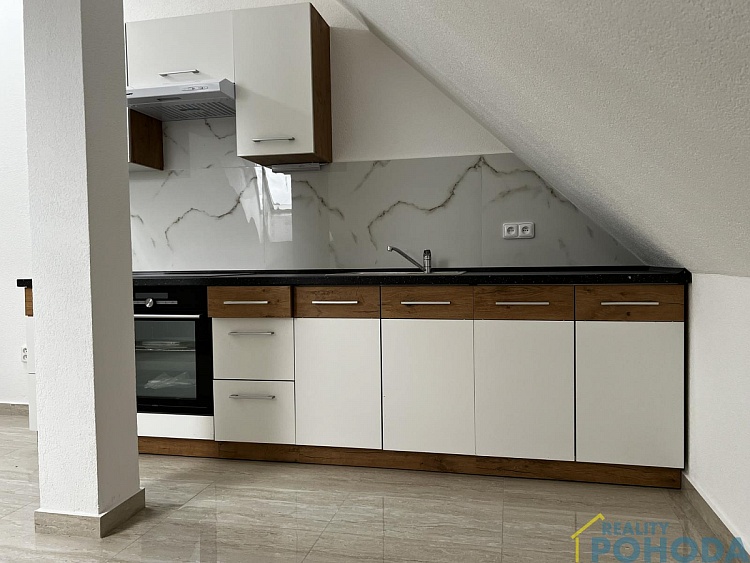 Pronájem bytu 3+kk, 74 m2,  Stodola - byt č. 8, Pivovarská, Vysoké Mýto